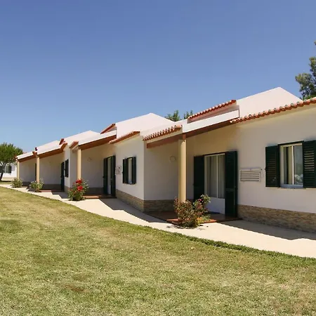 Parque De Campismo Do Serrao - Villas Serrao
