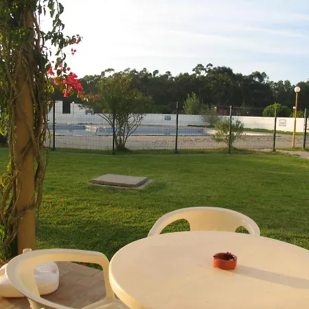 Parque De Campismo Do Serrao - Villas Serrao Camping